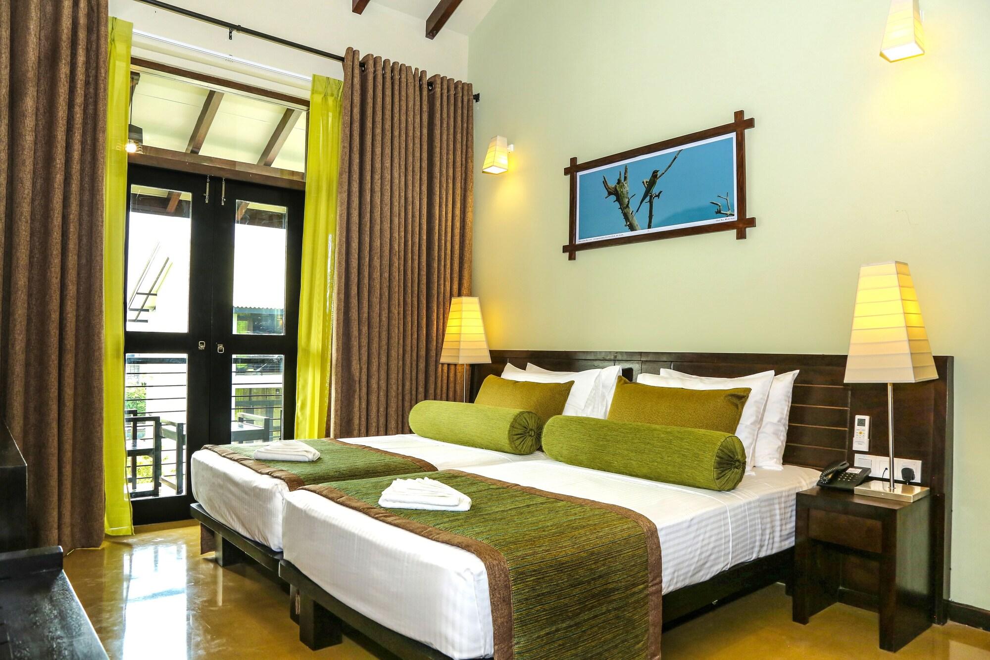 Hotel Oak Ray Wild Yala Tissamaharama Esterno foto