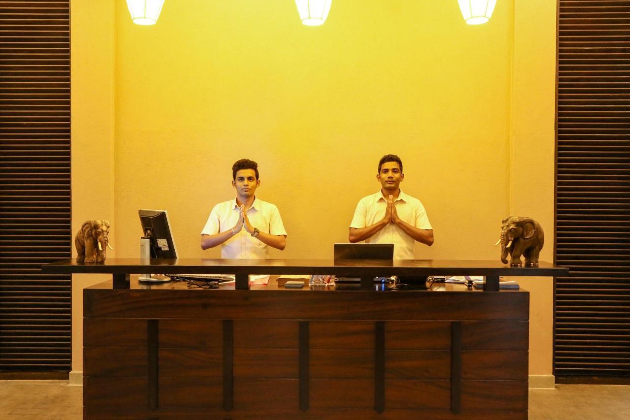 Hotel Oak Ray Wild Yala Tissamaharama Esterno foto
