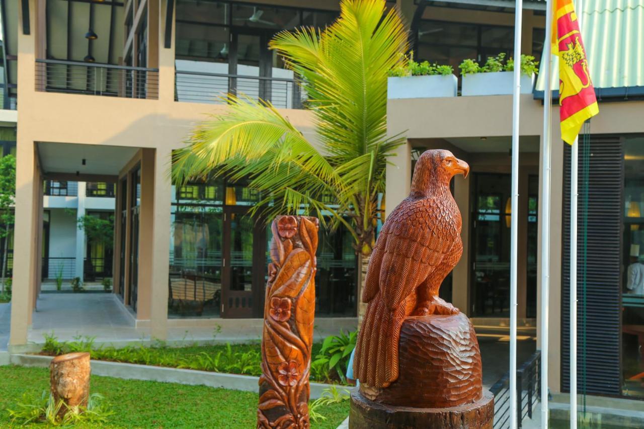 Hotel Oak Ray Wild Yala Tissamaharama Esterno foto